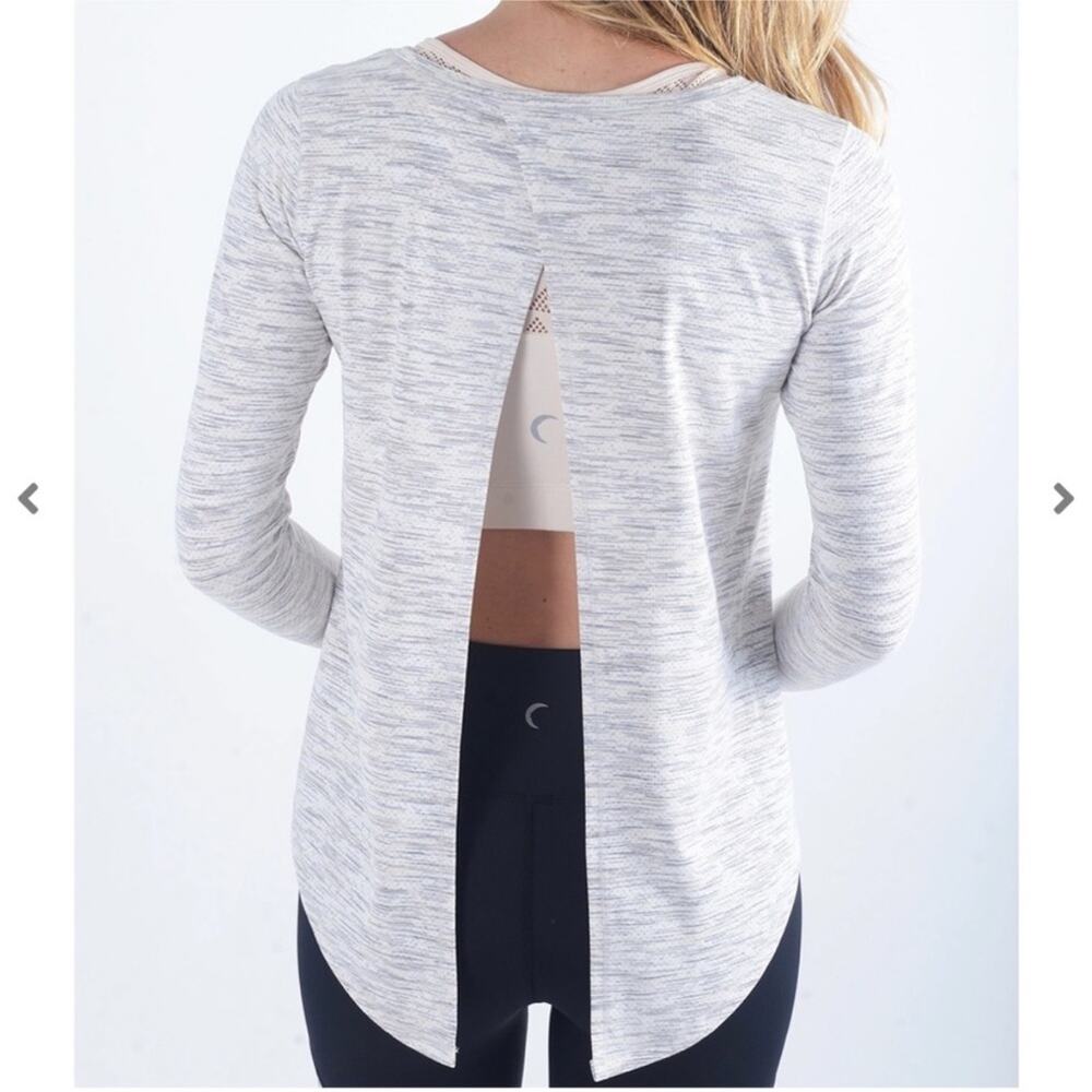 ZYIA Namaste Split Back Long Sleeve Activewear Shirt Gray White Large - Picture 3 of 8